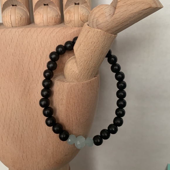 Blue Ruby Jewelry Cause We Care Collection Bracelet Faceted Aquamarine Beads NWT - Picture 6 of 6